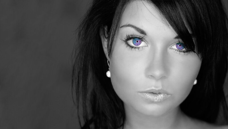woman with colorful eyes