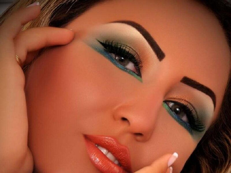 Woman with Colorful Makeup — Green, Dramatic, Photograph, Eyes