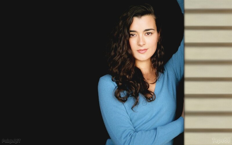 Woman with Curly Hair — Blue, Neutral, Photograph