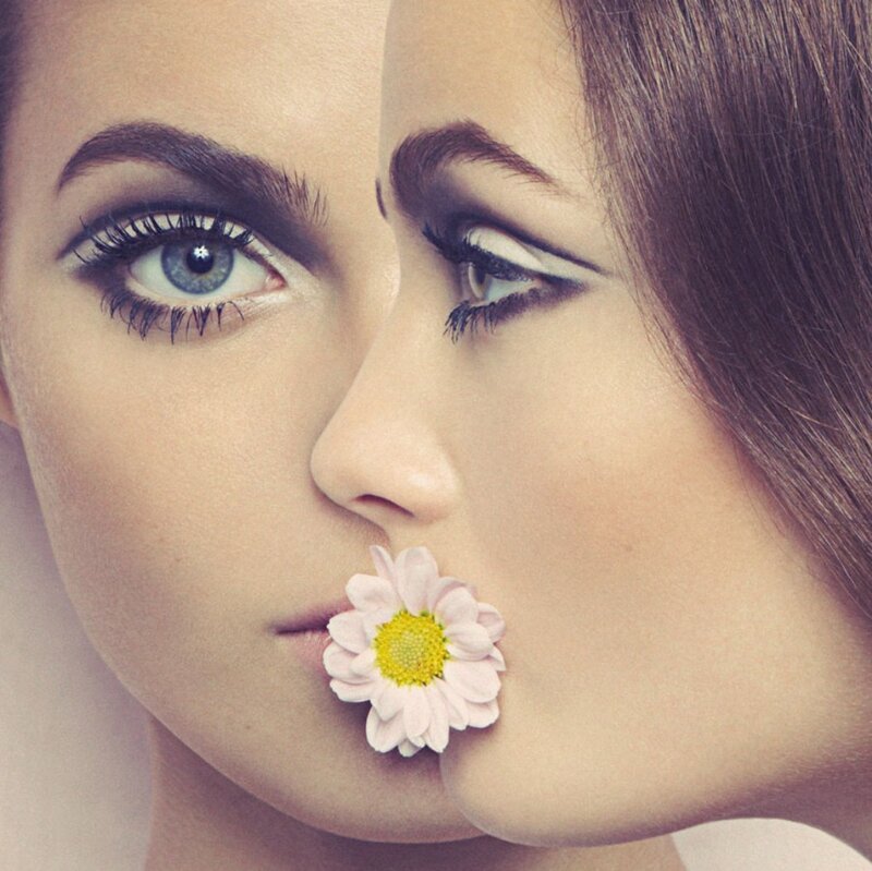 Woman with Daisy — Pink