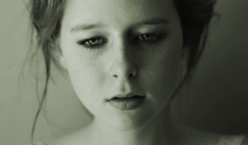 woman with dark eyes
