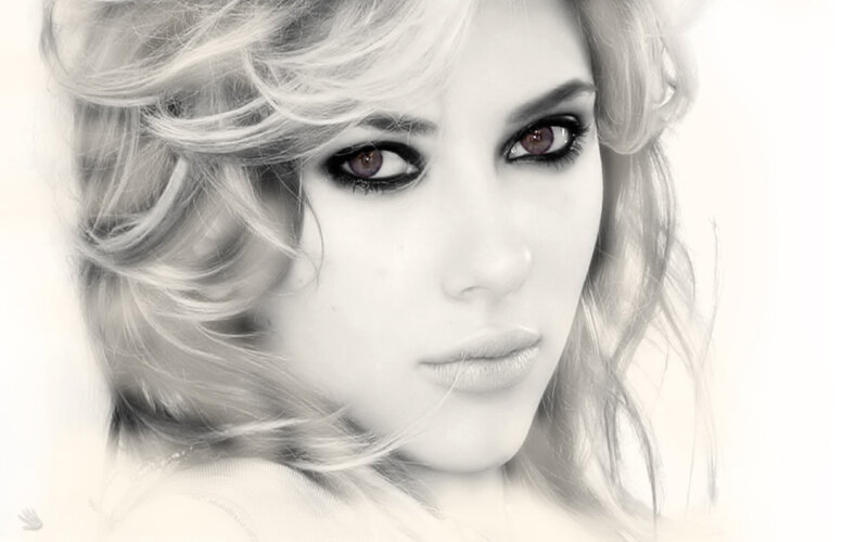 woman with dark eyes