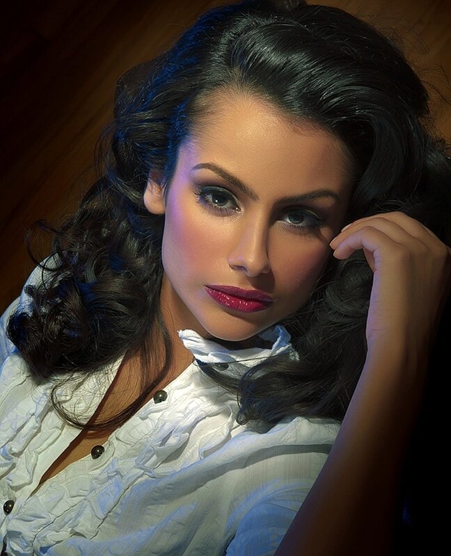 woman with dark hair and red lipstick