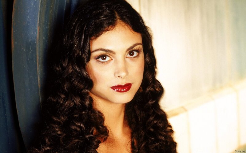 woman with dark hair and red lipstick