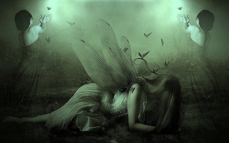 Woman with Dragonfly Wings — Green