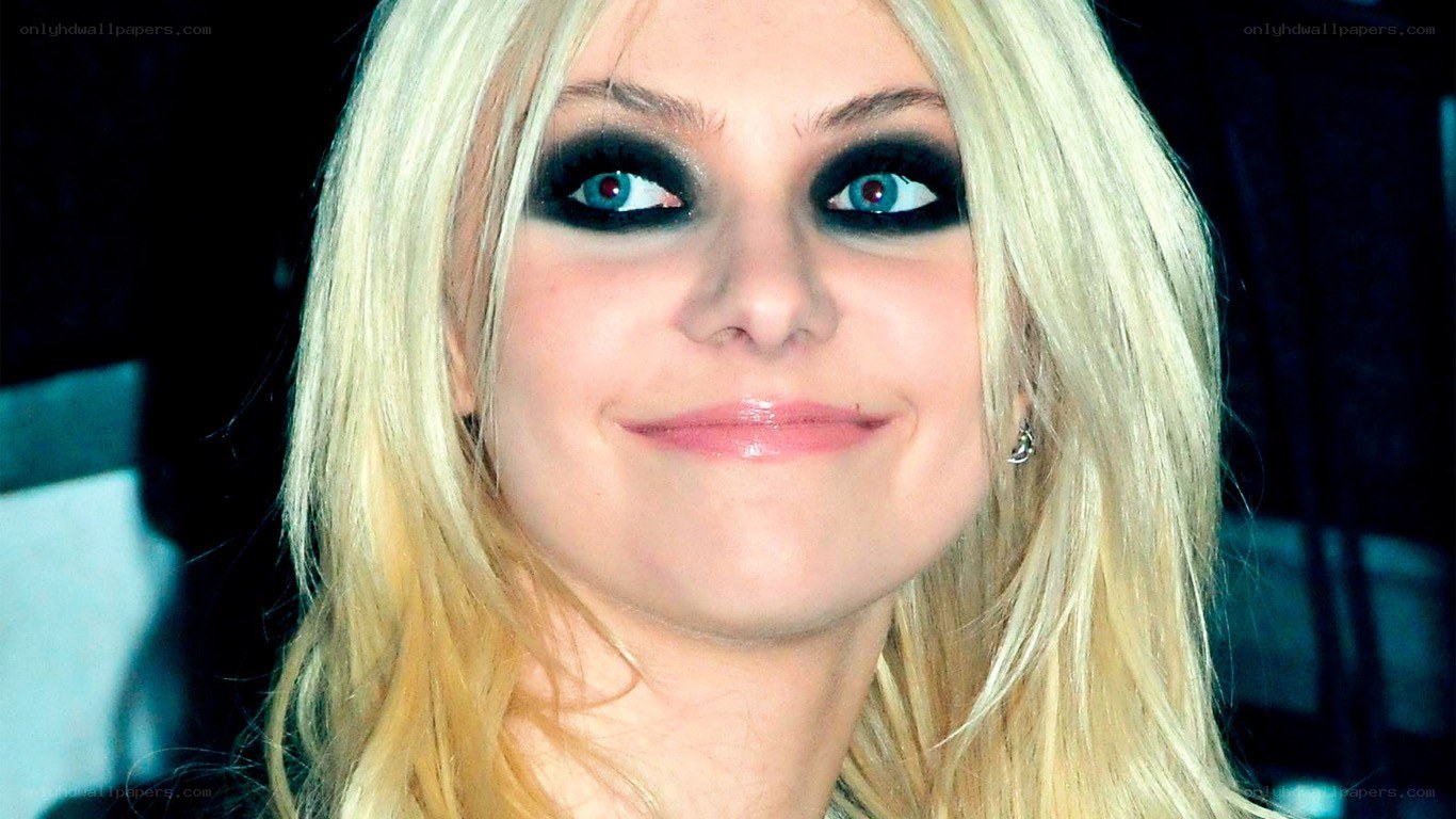 woman with dramatic eye makeup