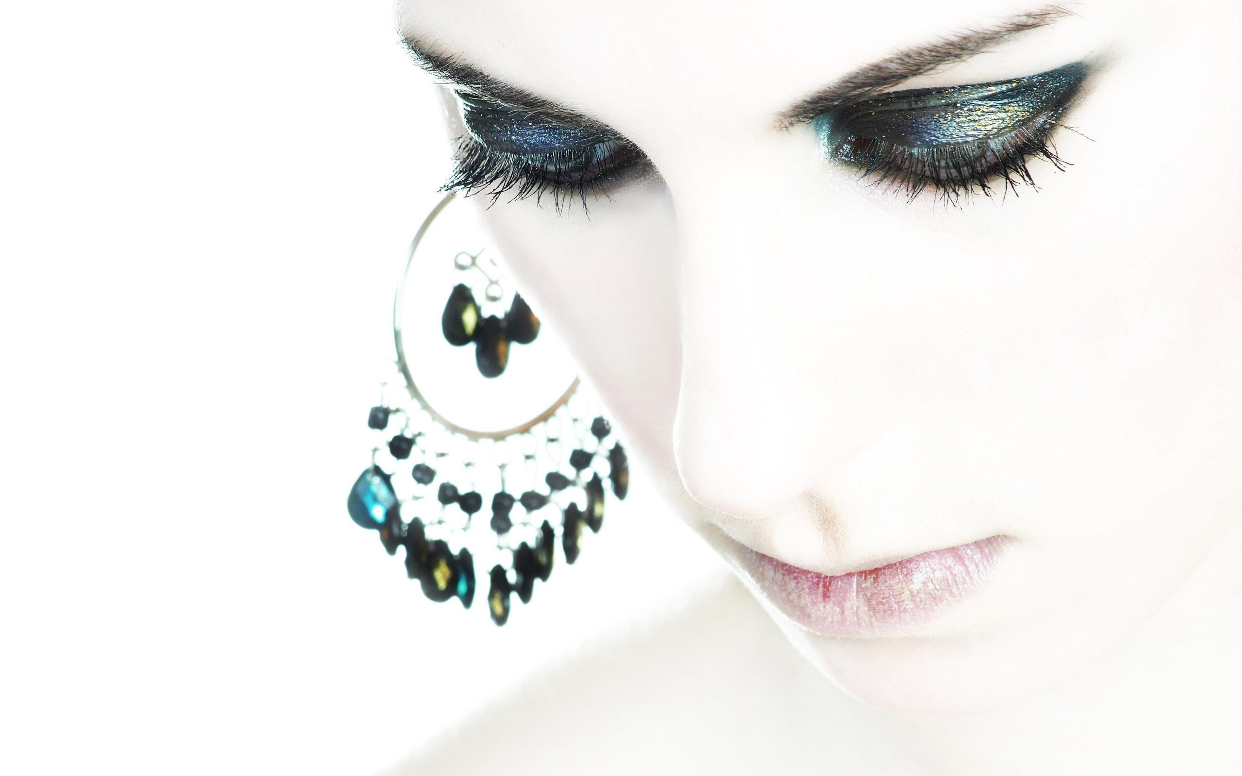 woman with dramatic eye makeup