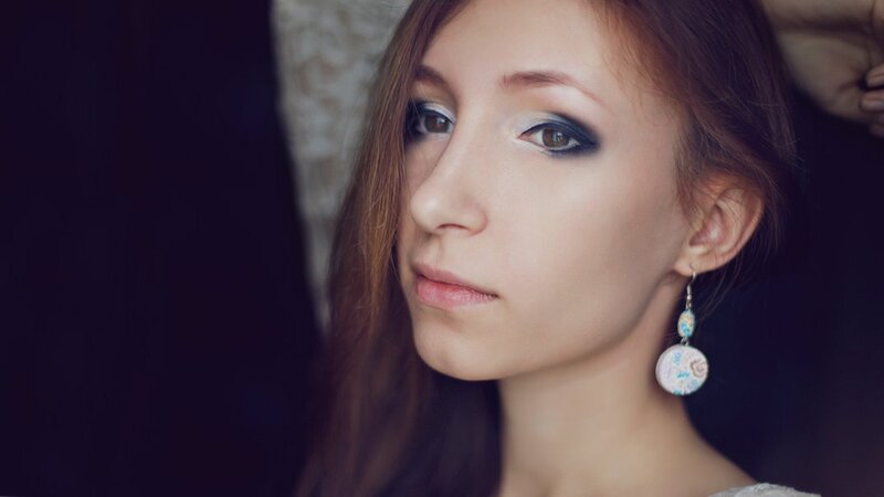 woman with dramatic eye makeup