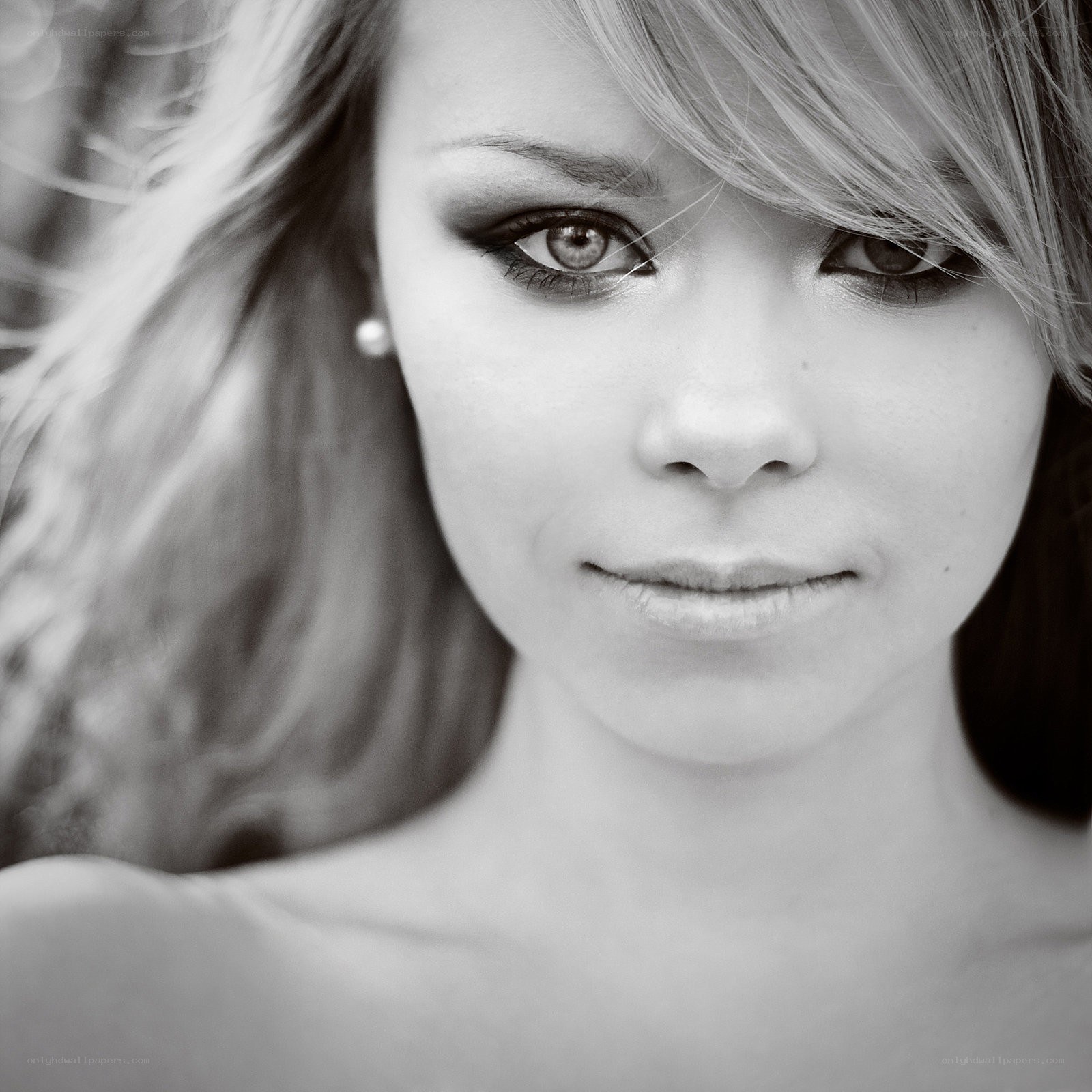 woman with dramatic eye makeup