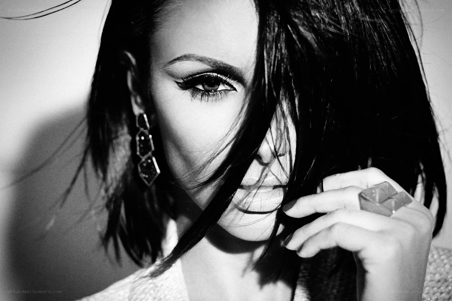 woman with dramatic makeup