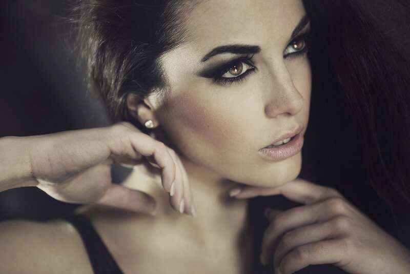 woman with dramatic makeup