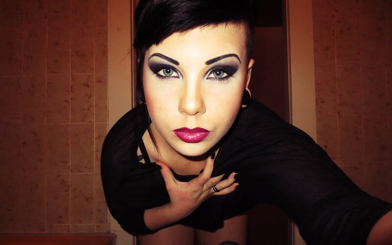 woman with dramatic makeup