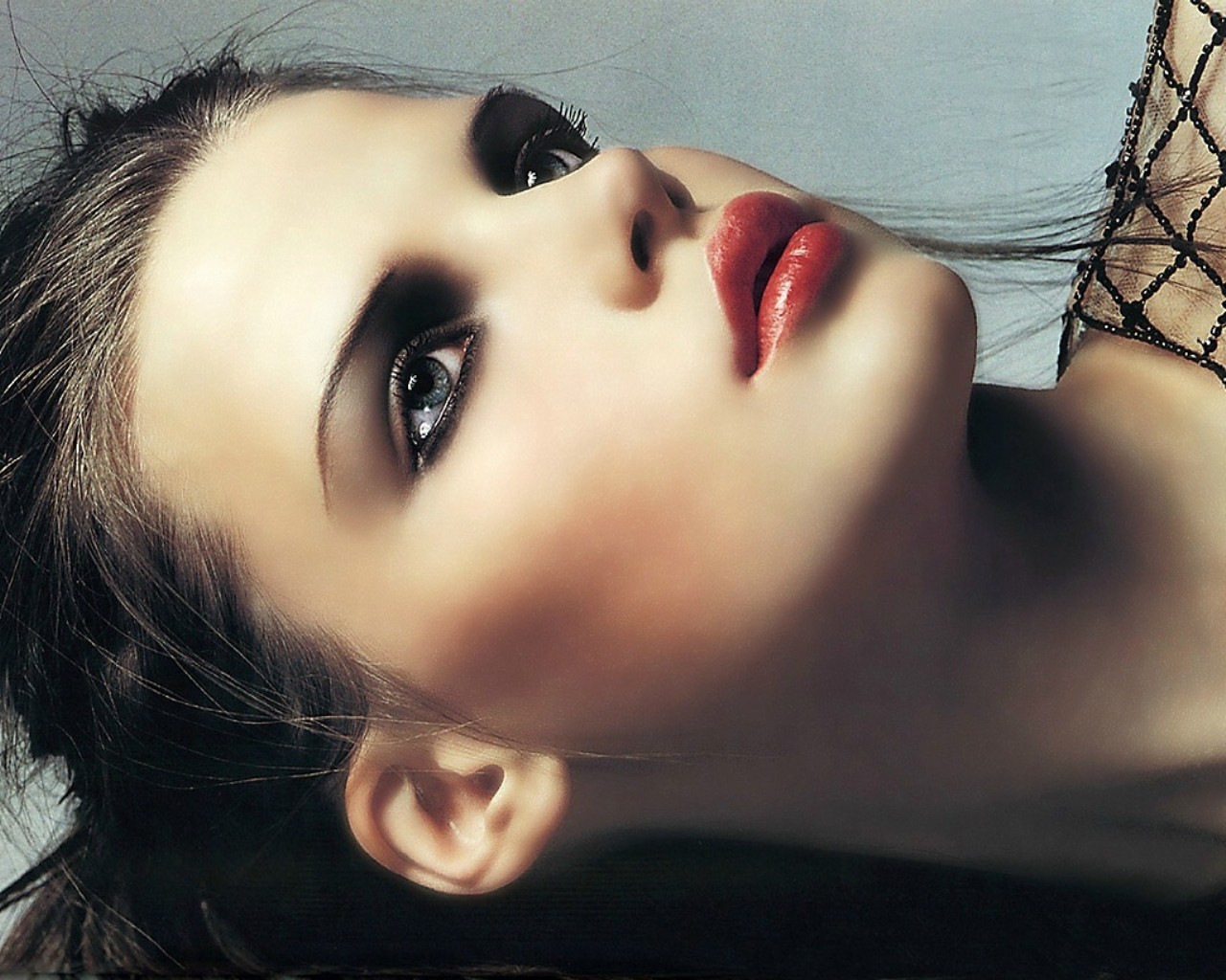 woman with dramatic makeup