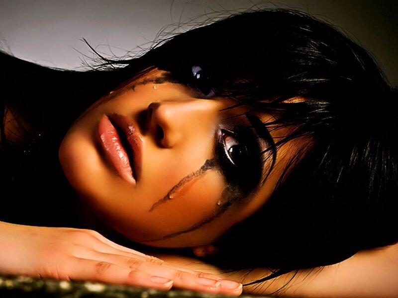 woman with dramatic makeup
