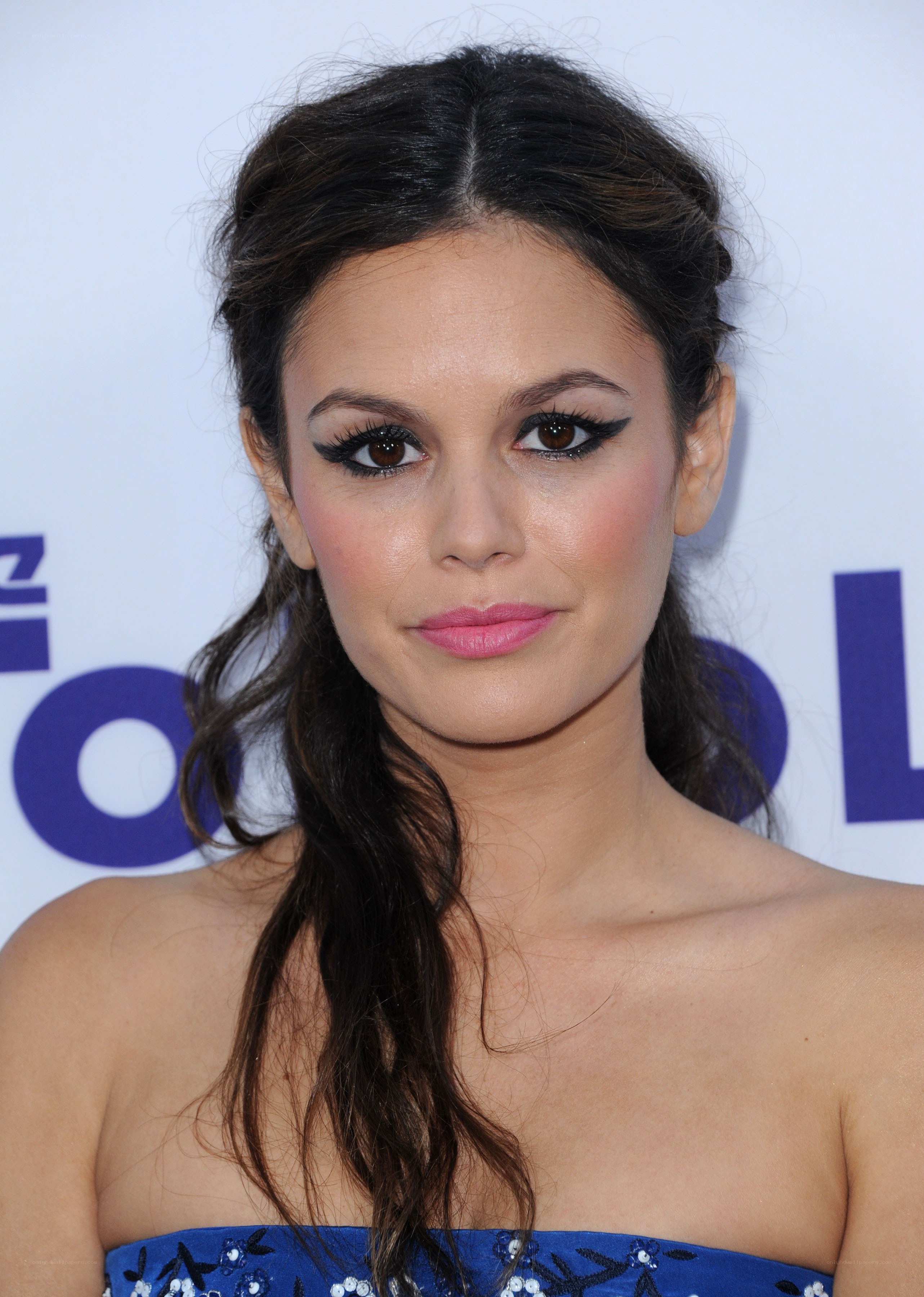 woman with dramatic makeup at event