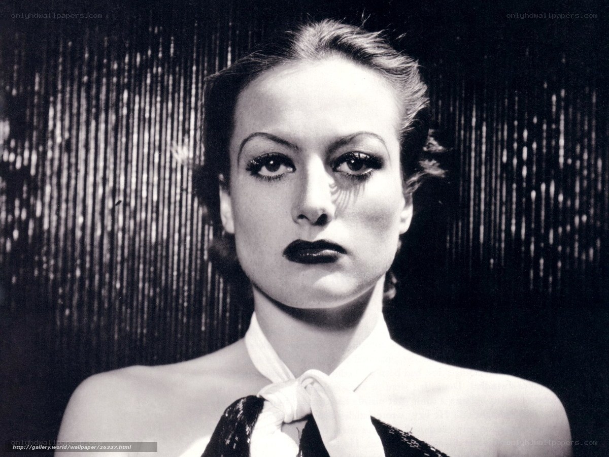 woman with dramatic makeup