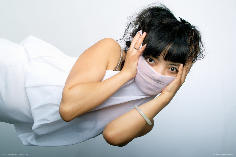 woman with face mask