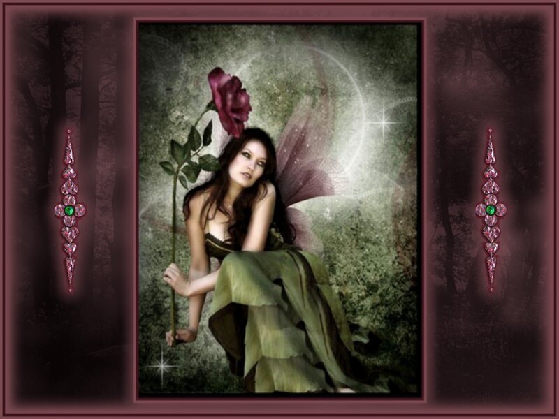 Woman with Fairy Wings — Green, Mysterious, Night