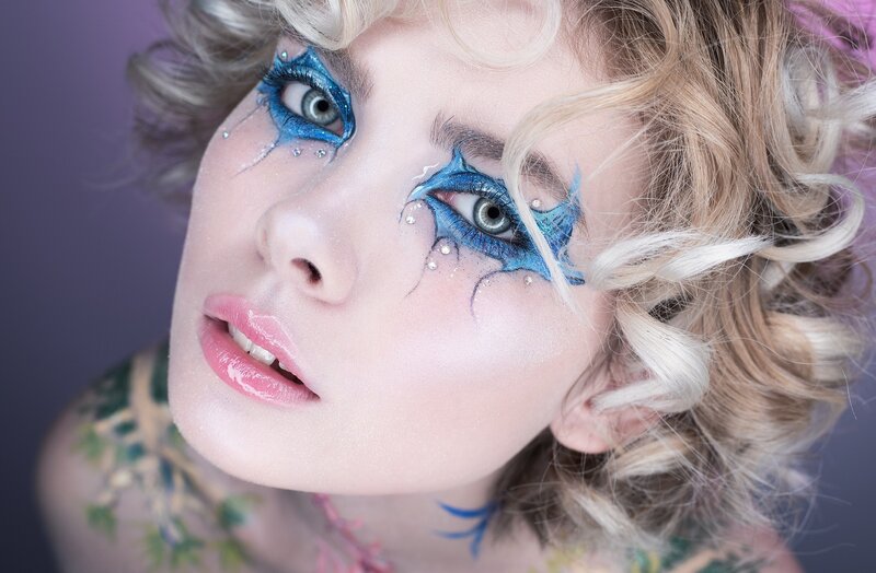 Woman with Fantasy Makeup — Blue, Dramatic, Photograph