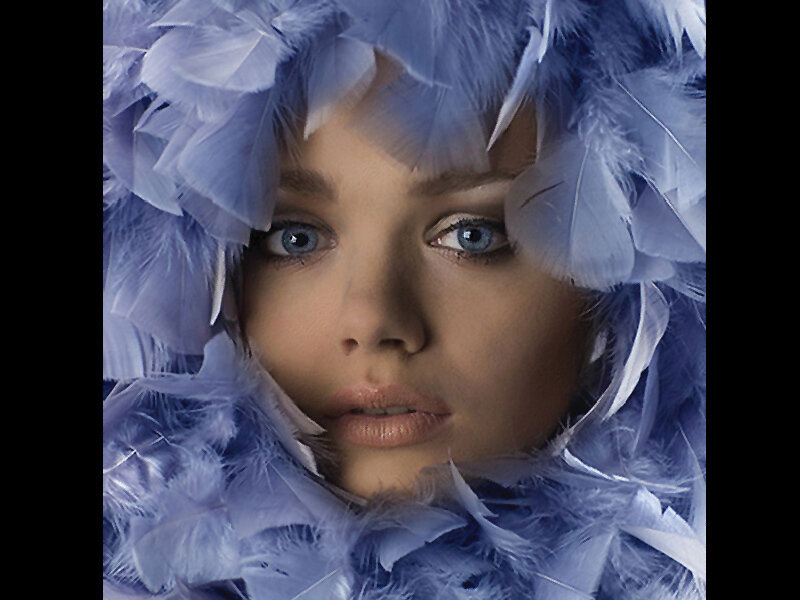 Woman with Feather Headdress — Blue