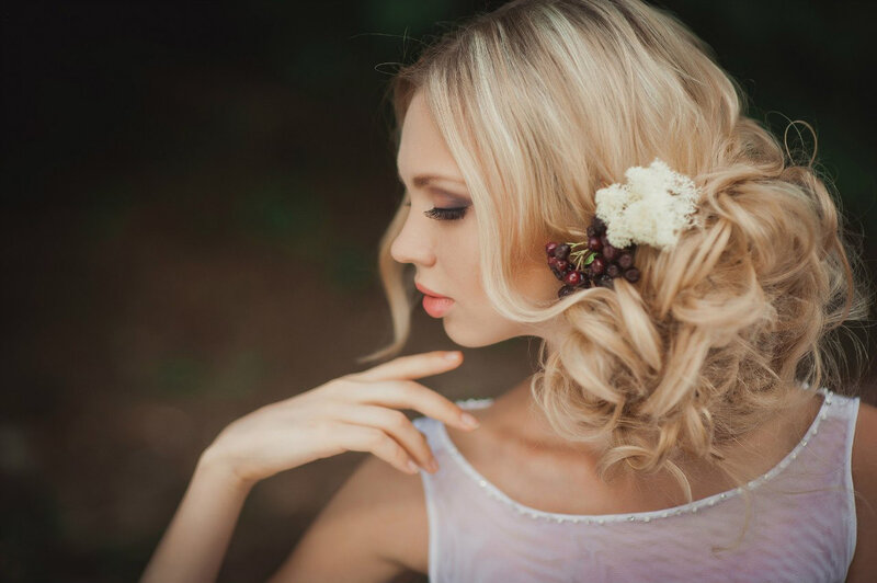 Woman with Floral Hairpiece — Blonde