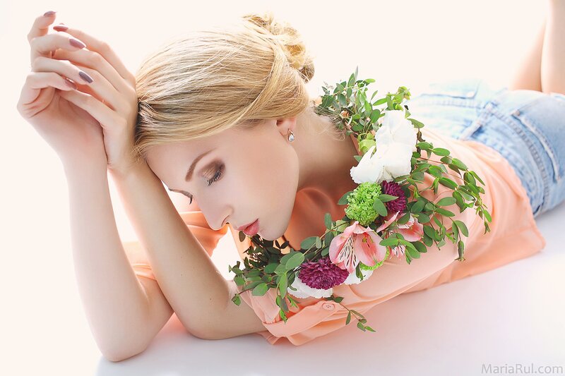 Woman with Floral Wreath — Pink