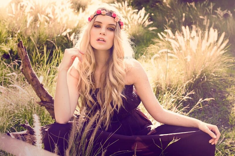 Woman with Flower Crown — Gold, Serene