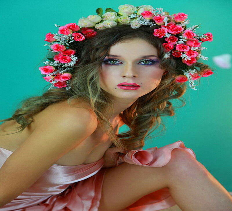 Woman with Flower Crown — Teal