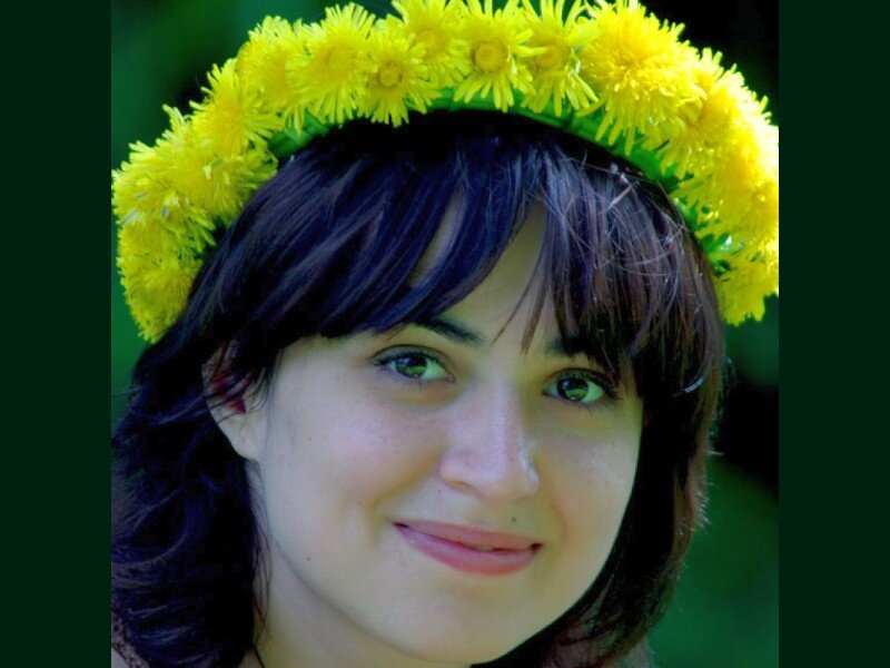 Woman with Flower Crown — Yellow