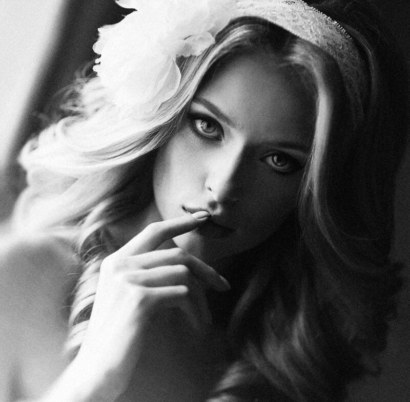Woman with Flower Headband — Black
