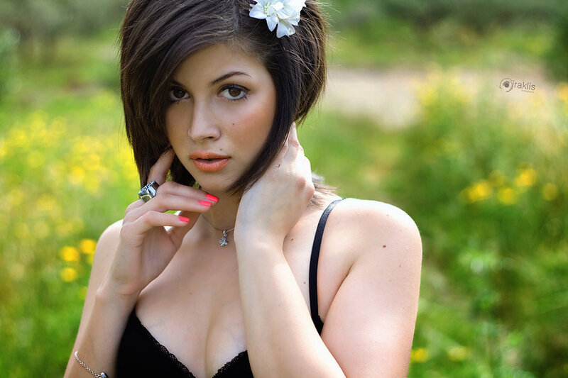 Woman with Flower in Hair — Green, Calm