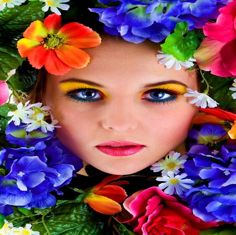 Woman with Flowers — Blue