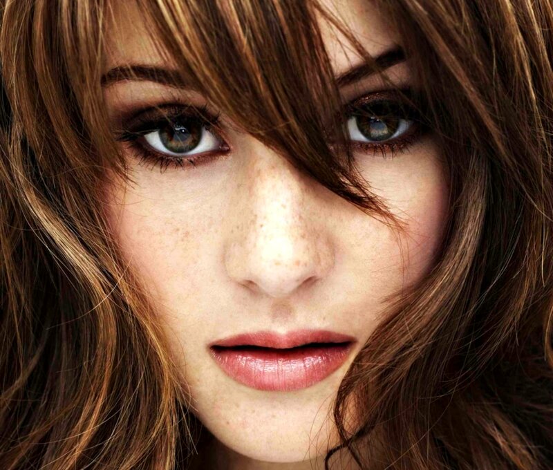 Woman with Freckles — Brown, Intense