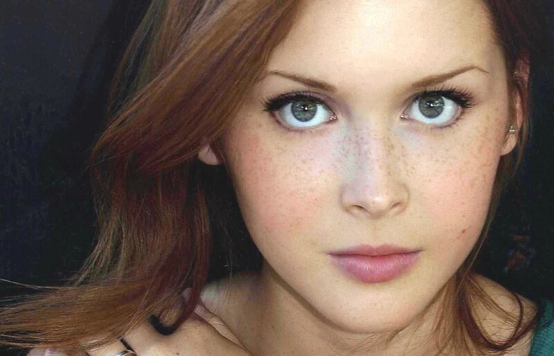 Woman with Freckles — Brown, Neutral