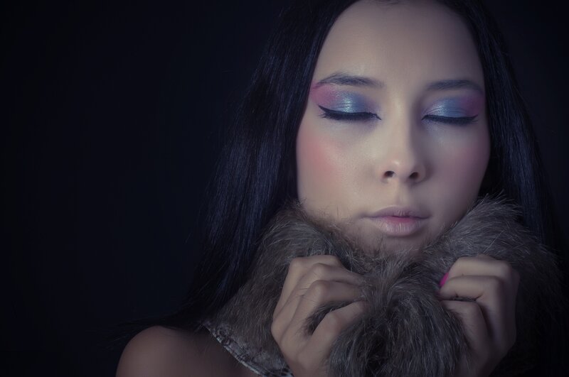 woman with fur collar