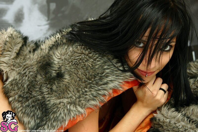 woman with fur stole