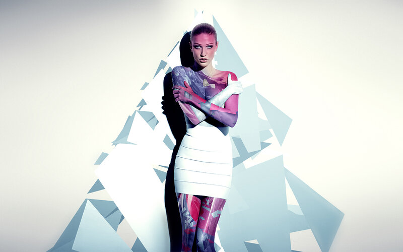 woman with geometric body art