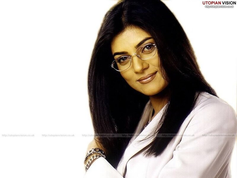 Woman with Glasses — Black