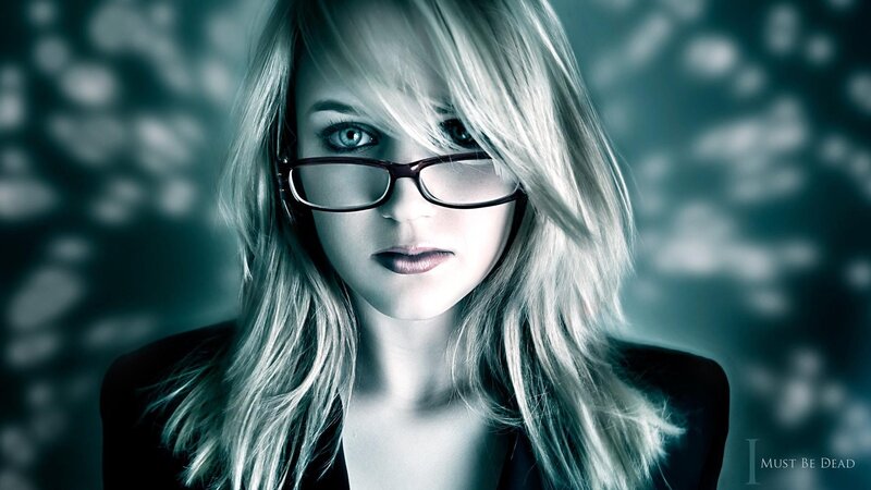 woman with glasses portrait