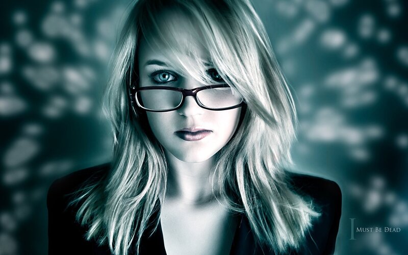 woman with glasses portrait