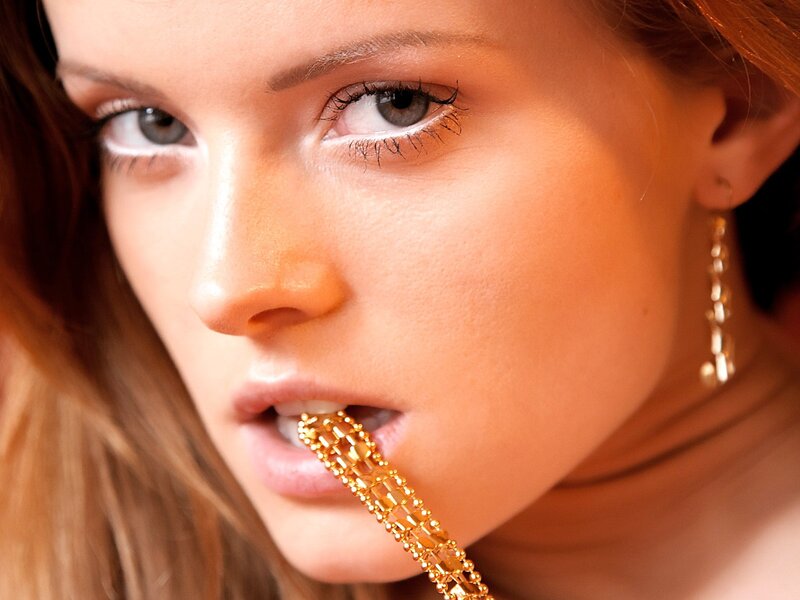 Woman with Gold Chain — Dramatic