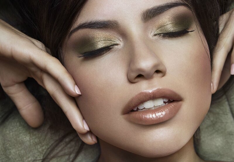 woman with gold eyeshadow
