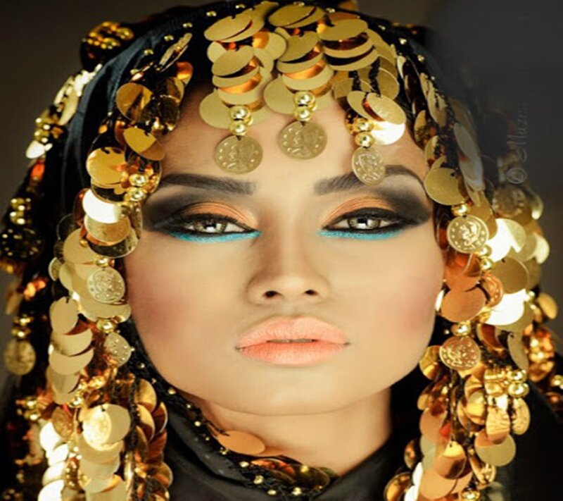 Woman with Gold Headpiece — Dramatic, Photograph