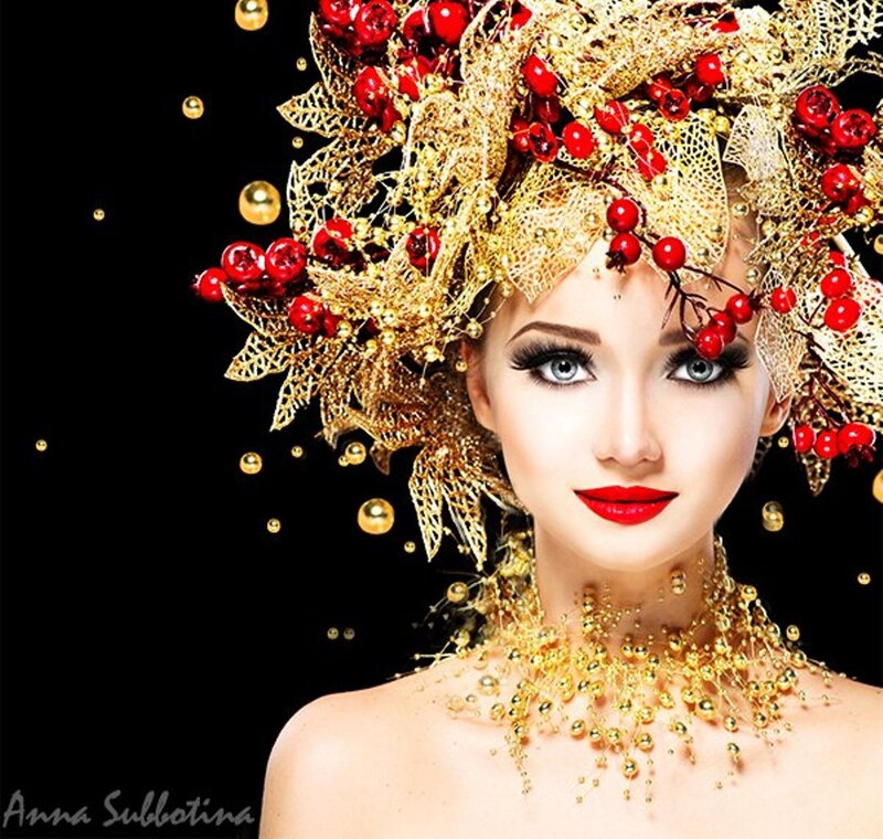 Woman with Golden Crown — Black, Dramatic
