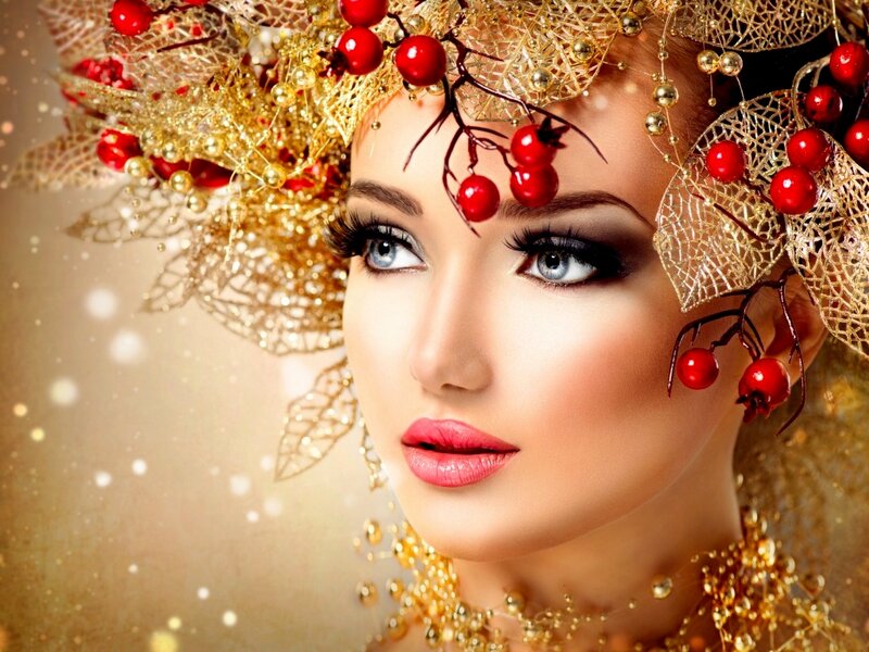 Woman with Golden Crown — Gold, Dramatic, Photograph, Red Berries