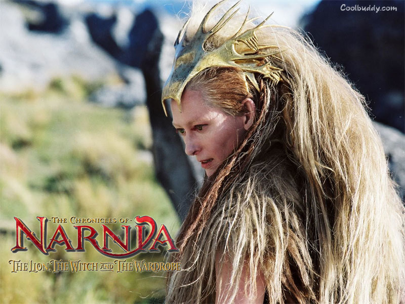 Woman with Golden Crown — Gold, Dramatic