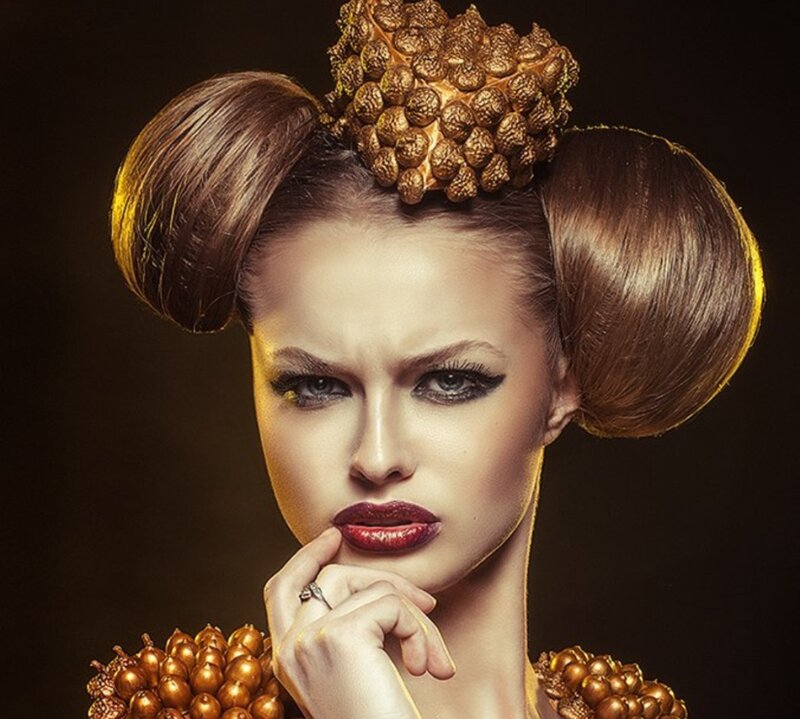 Woman with Golden Headpiece — Brown, Dramatic