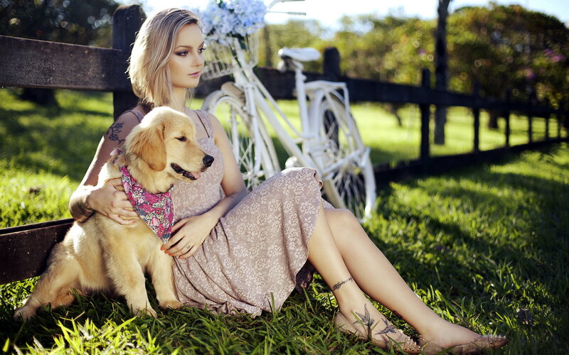 Woman with Golden Retriever — Green