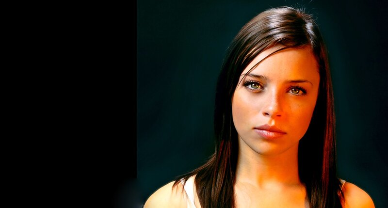 woman with green eyes