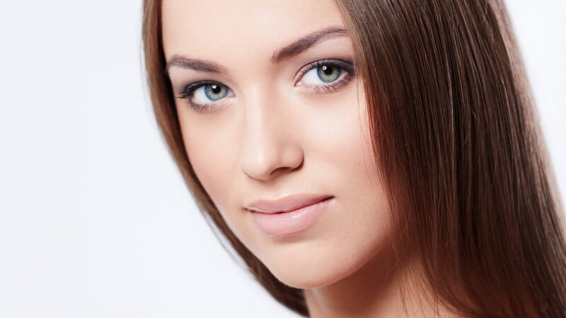 woman with green eyes
